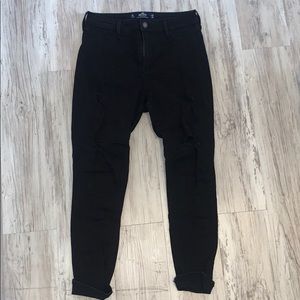 Hollister High-Rise Ripped Jeggings
